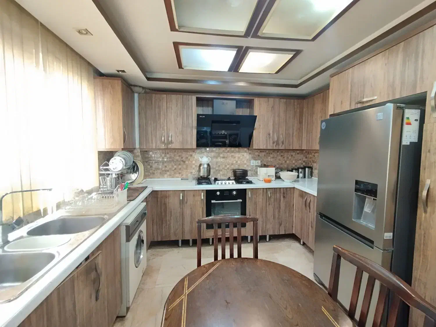 ۱۴۰متر  فوق العاده شیک میدان۲۷