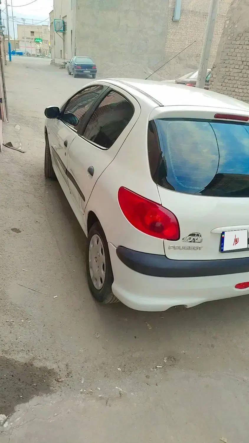 پژو۲۰۶مدل ۸۸|خودرو سواری و وانت|کاشان, رسالت|دیوار