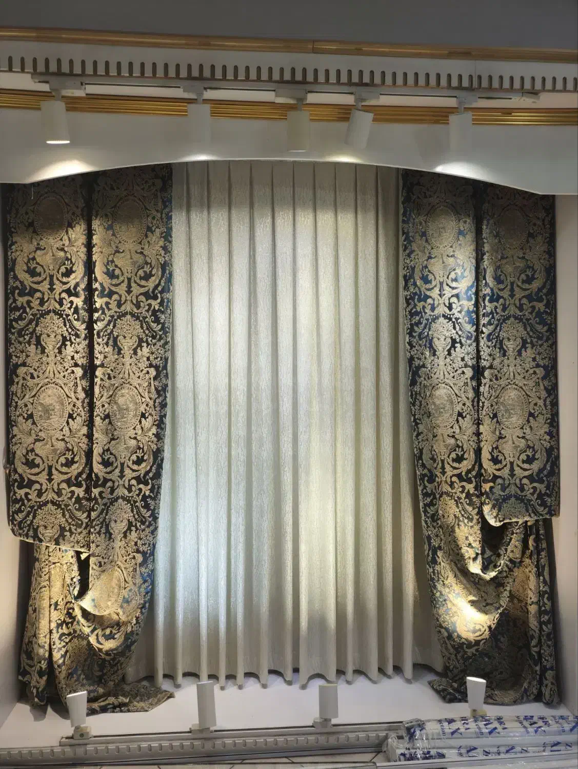 پرده کاغذ دیواری وچمن|پرده، رانر، رومیزی|رودهن, |دیوار