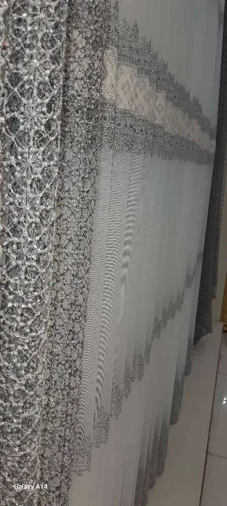 کارگاه تخصصی دوخت پرده ،شیک و حرفه ای|پرده، رانر، رومیزی|اصفهان, سرچشمه|دیوار