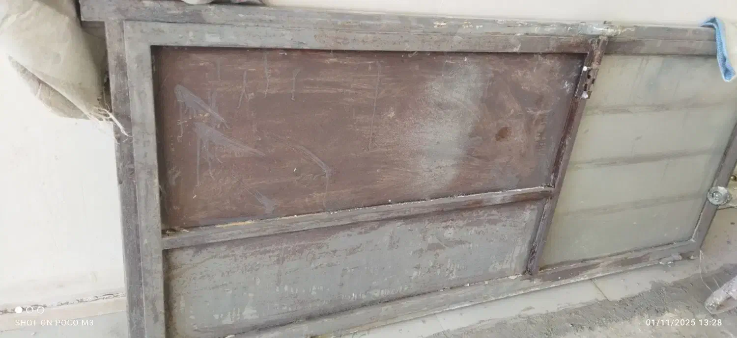 درب فلزی|مصالح و تجهیزات ساختمان|پارسآباد, |دیوار