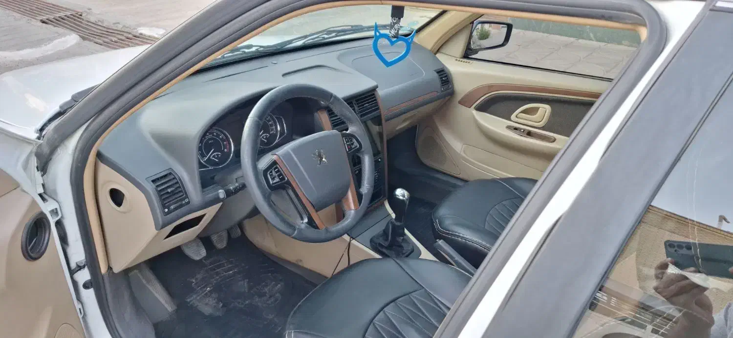 پژو پارس TU5 سفید مدل 1401|خودرو سواری و وانت|فولادشهر, B4|دیوار