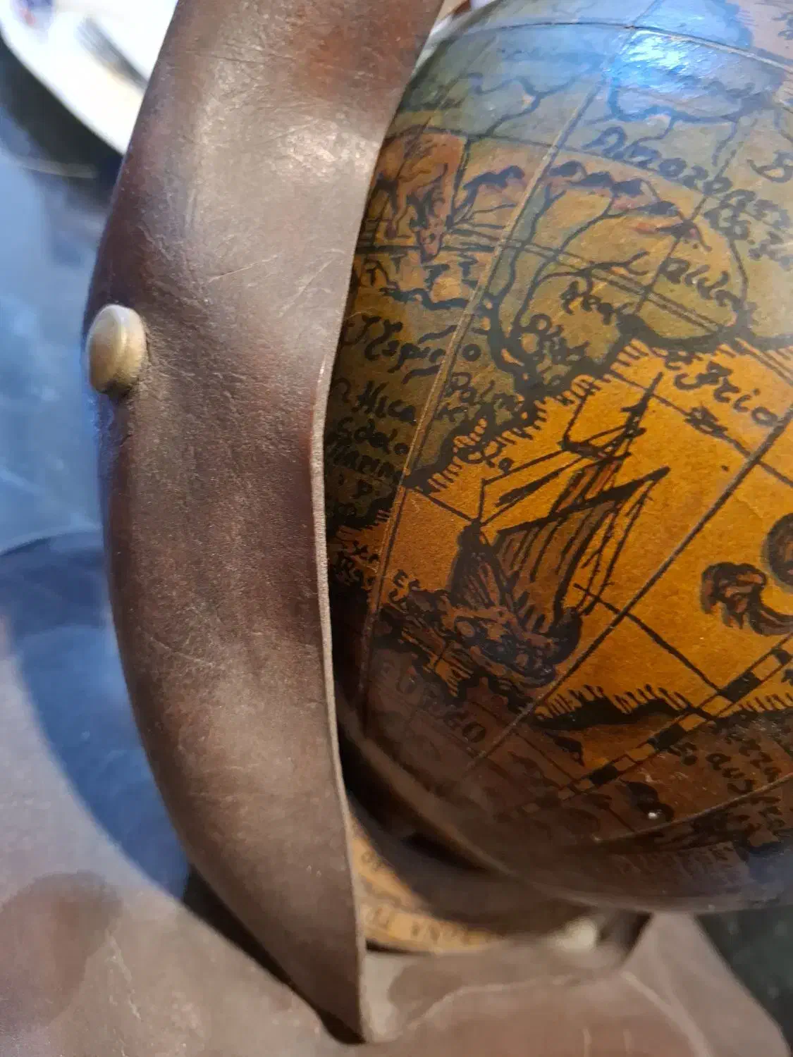 کره جغرافیایی آنتیک|کلکسیون اشیاء عتیقه|اهواز, بهارستان|دیوار