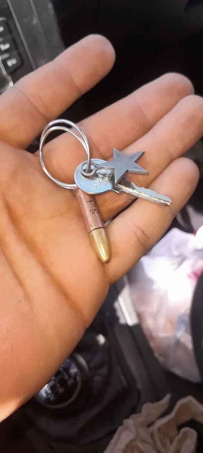 کلید پیدا شده|اشیا|ایوان, |دیوار