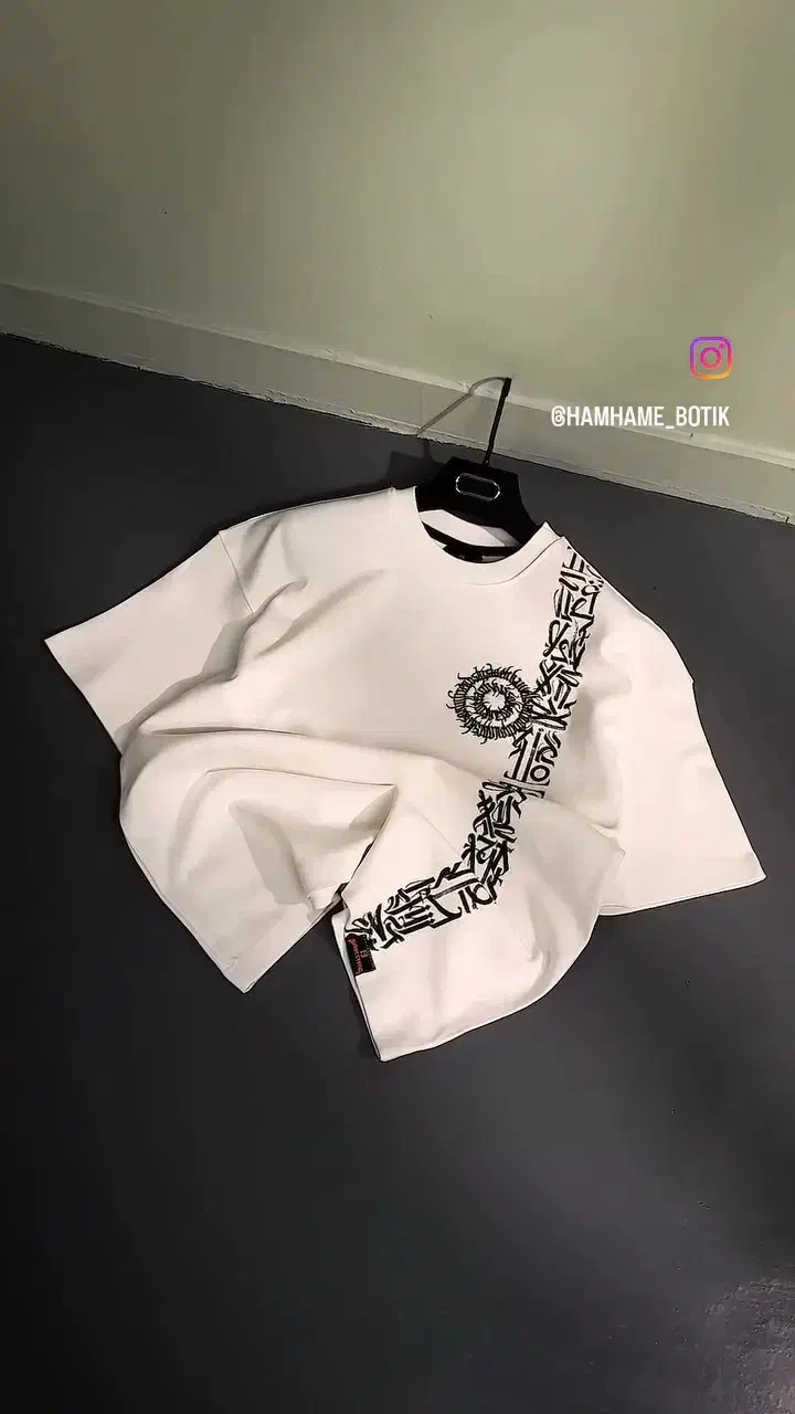 تیشرت سفید|لباس|طبس, |دیوار