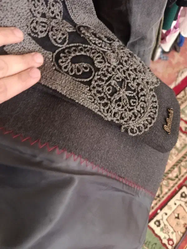 پالتو مجلسی|لباس|یاسوج, |دیوار