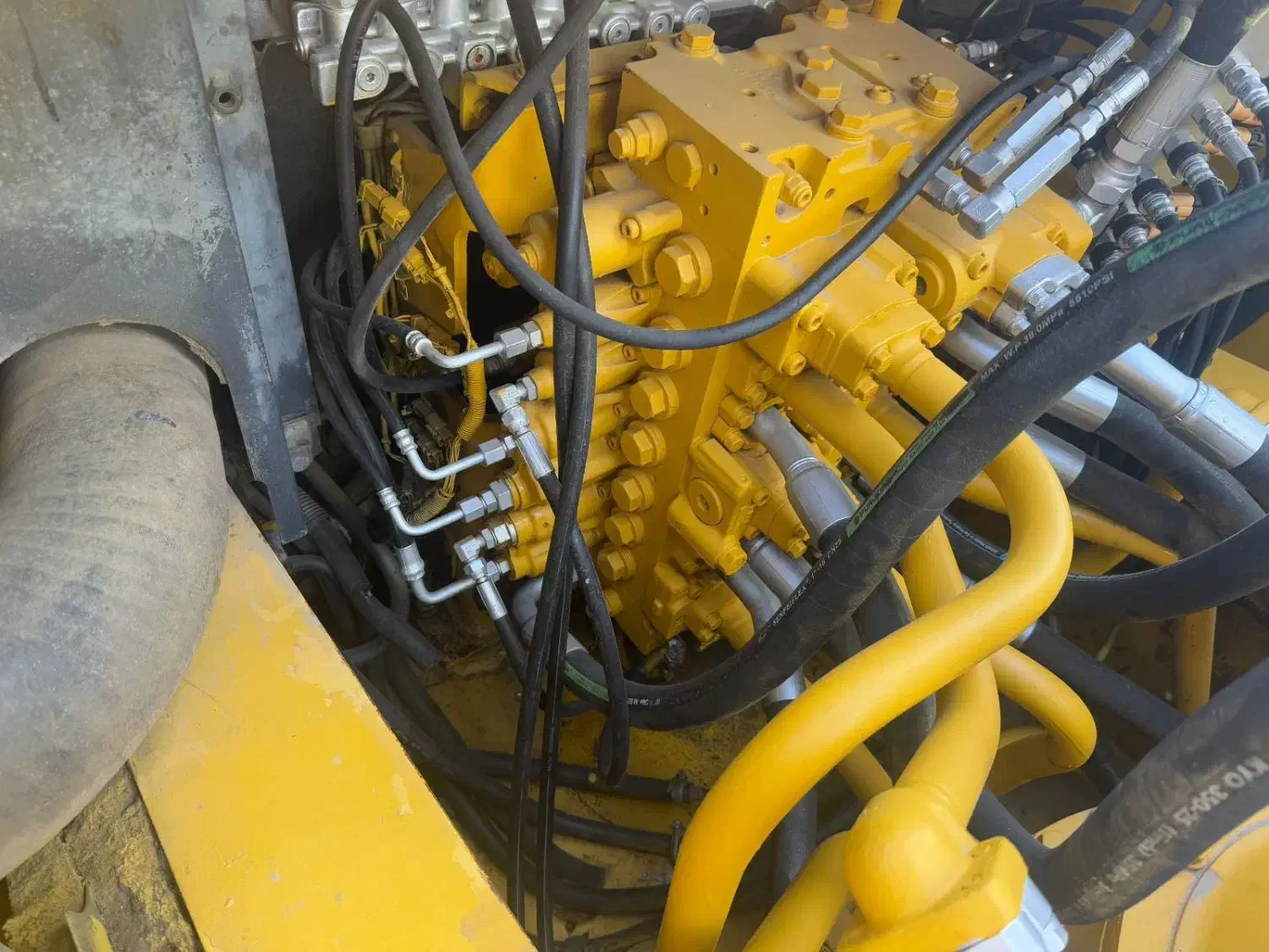 بیل مکانیکی کوماتسو PC200 خط 8 اورحال 2022|خودرو سنگین|قشم, |دیوار