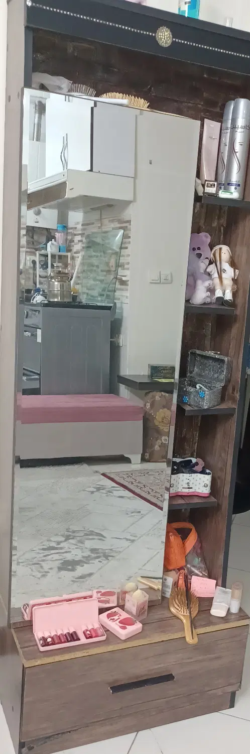 جاکفشی|جاکفشی، کمد، دراور|تهران, خواجه نظام الملک|دیوار