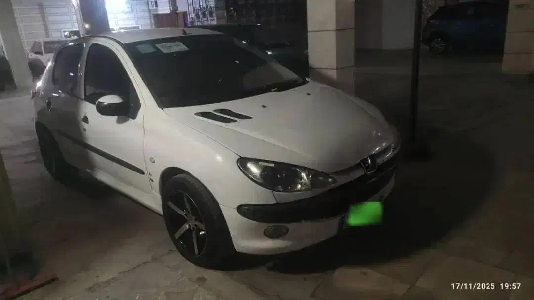 پژو 206تیپ 5مدل 96|خودرو سواری و وانت|شیراز, شهرک مفتح|دیوار