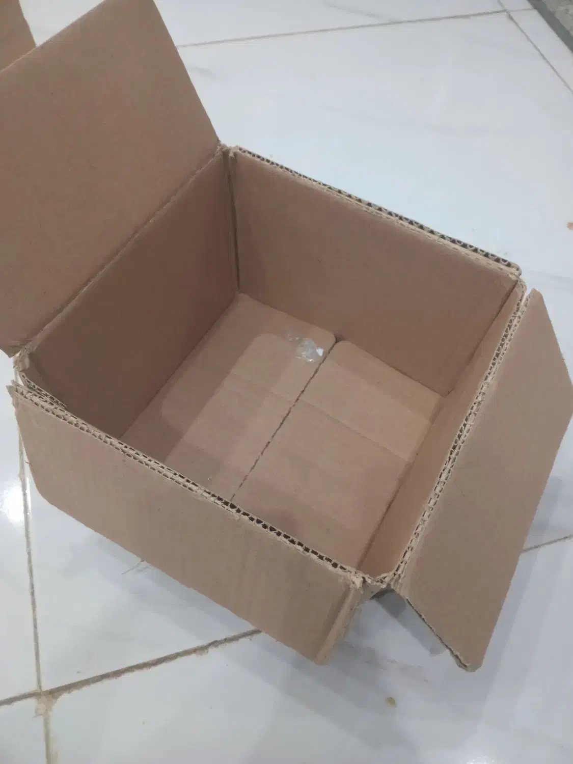 کارتون و تیپاکس|ابزارآلات|شیراز, دست خضر|دیوار