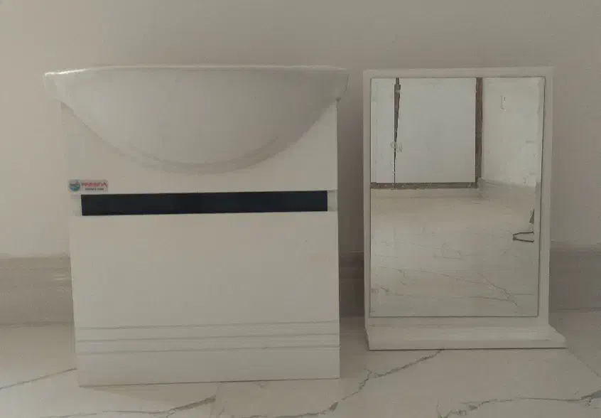 کمد و کاسه روشویی و آینه نو|لوازم سرویس بهداشتی|طبس, |دیوار