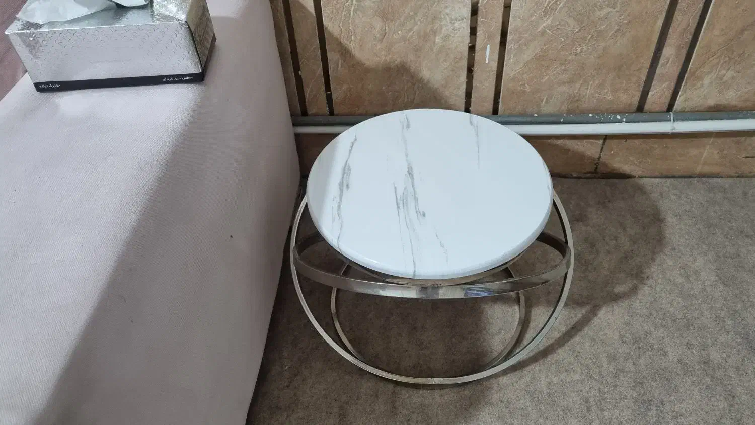 میز و عسلی در حد نو تمیز بدون شکستگی یا ضدگی|مبلمان خانگی و میز عسلی|ایذه, |دیوار