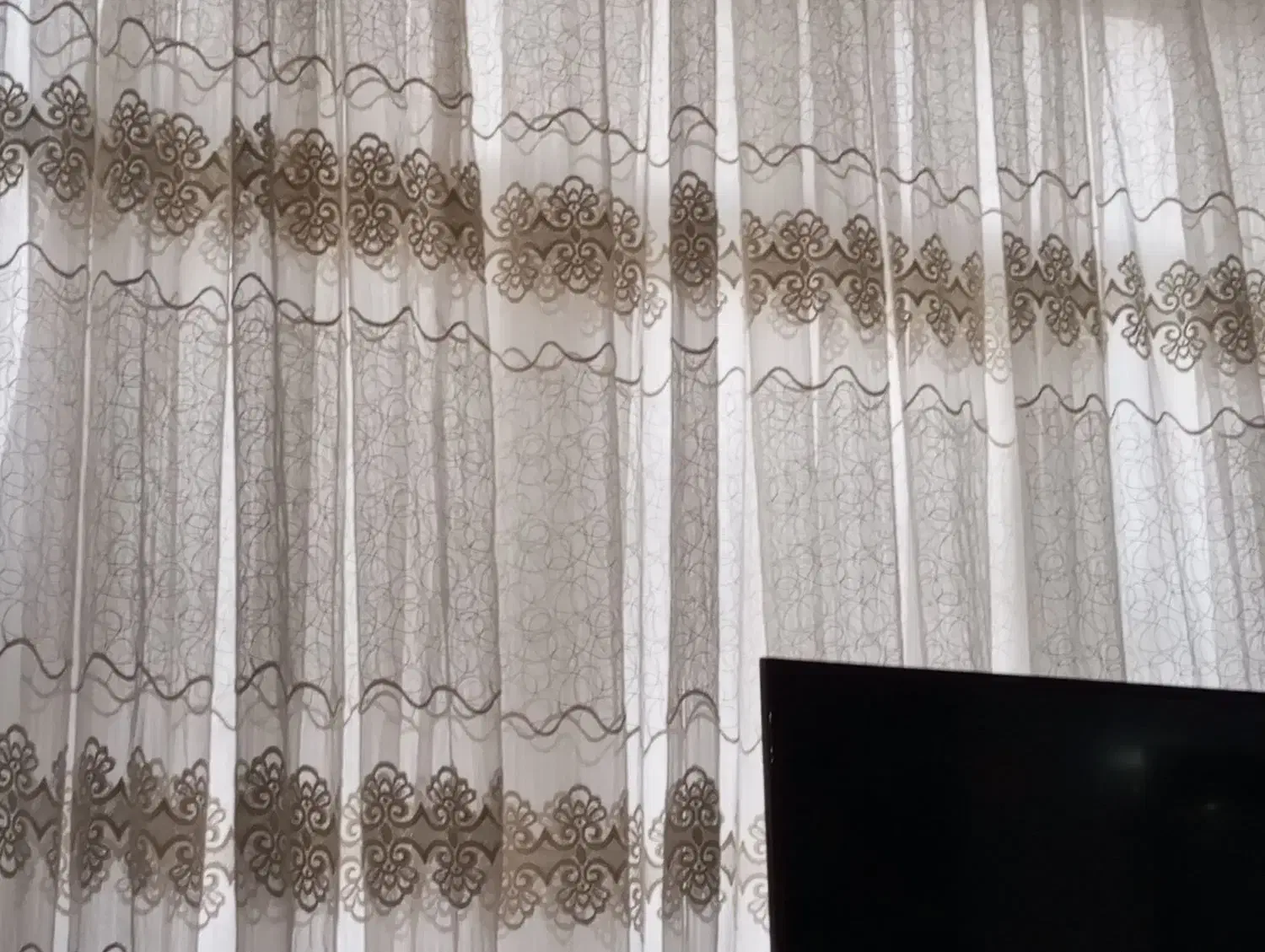 پرده حریر ارگانزا جنس عالی نوار و گلدوزی شده|پرده، رانر، رومیزی|گلپایگان, |دیوار