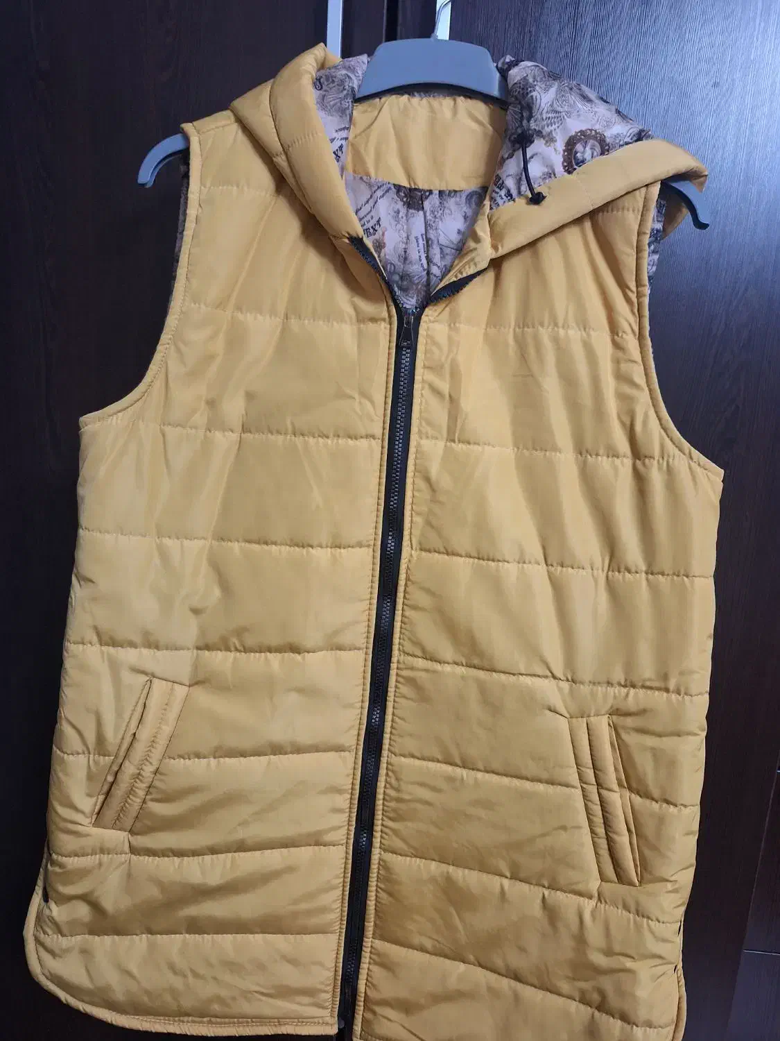 پافر نو می باشد|لباس|تهران, خواجه نظام الملک|دیوار