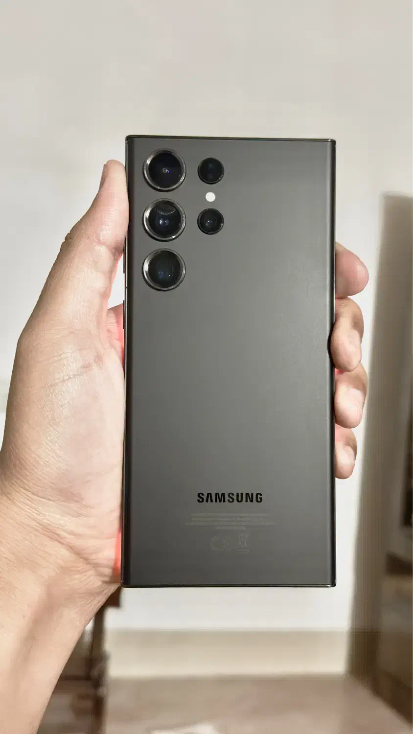 S23 ultra512 مشابه نو خیلی کم کار بدون حتی یه نقطه|موبایل|سیرجان, |دیوار