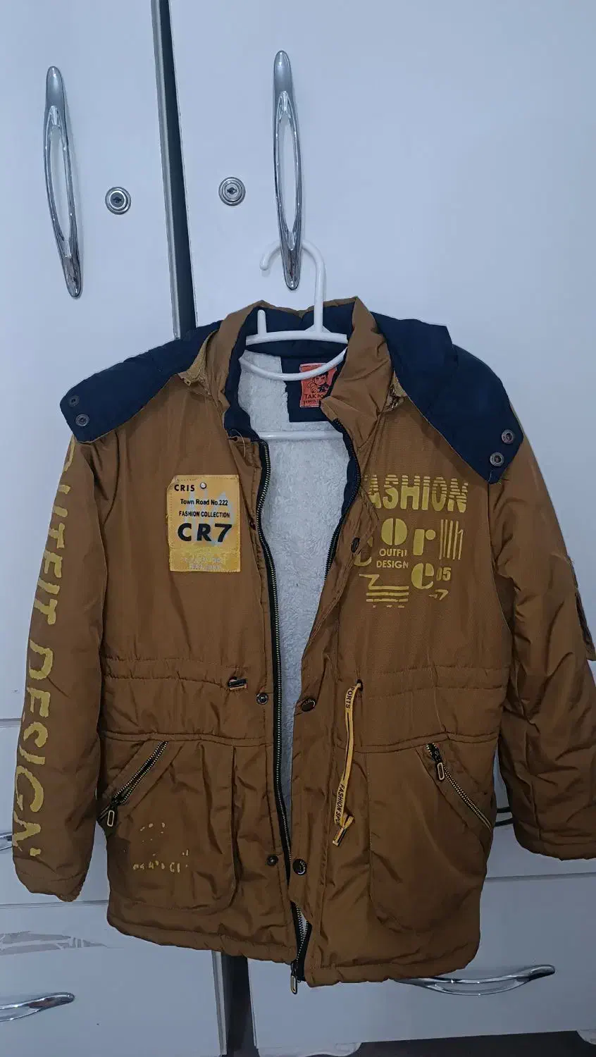 کاپشن پسرانه خزدار ضدآب(قیمت توافقی)|کفش و لباس بچه|مسجد سلیمان, |دیوار