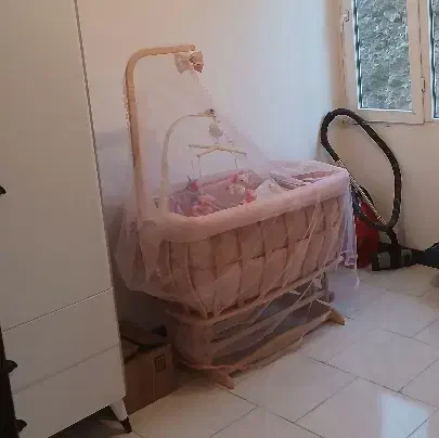 تخت نوزاد آنجل لند|تخت و صندلی بچه|هشتگرد, فاز ۱ مهستان|دیوار