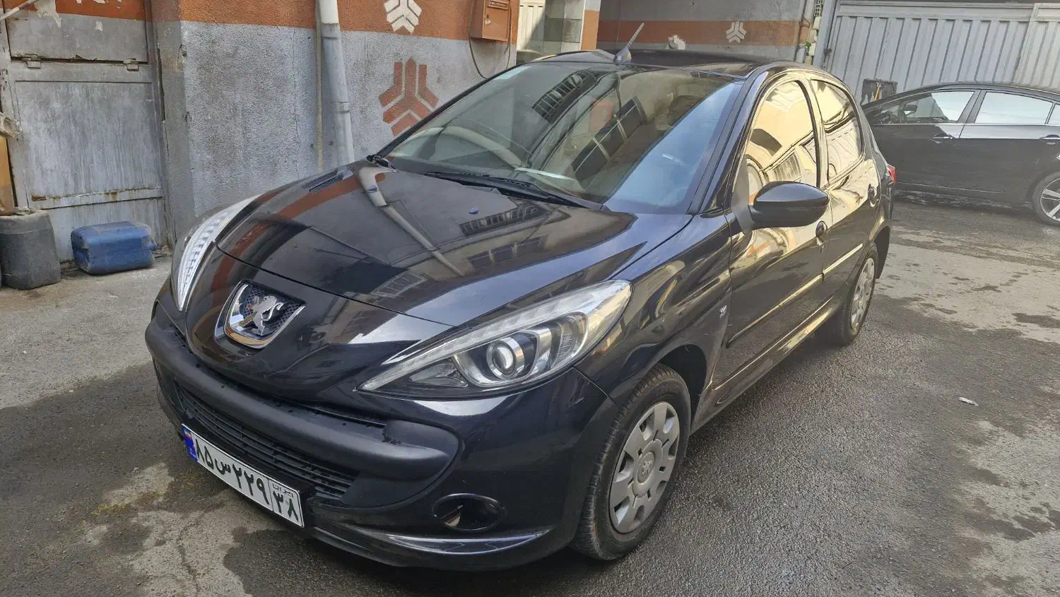 پژو ۲۰۷ مدل ۹۸ بدون رنگ کارکرد ۶۰۰۰۰|خودرو سواری و وانت|کرج, شهرک احمدیه‎|دیوار