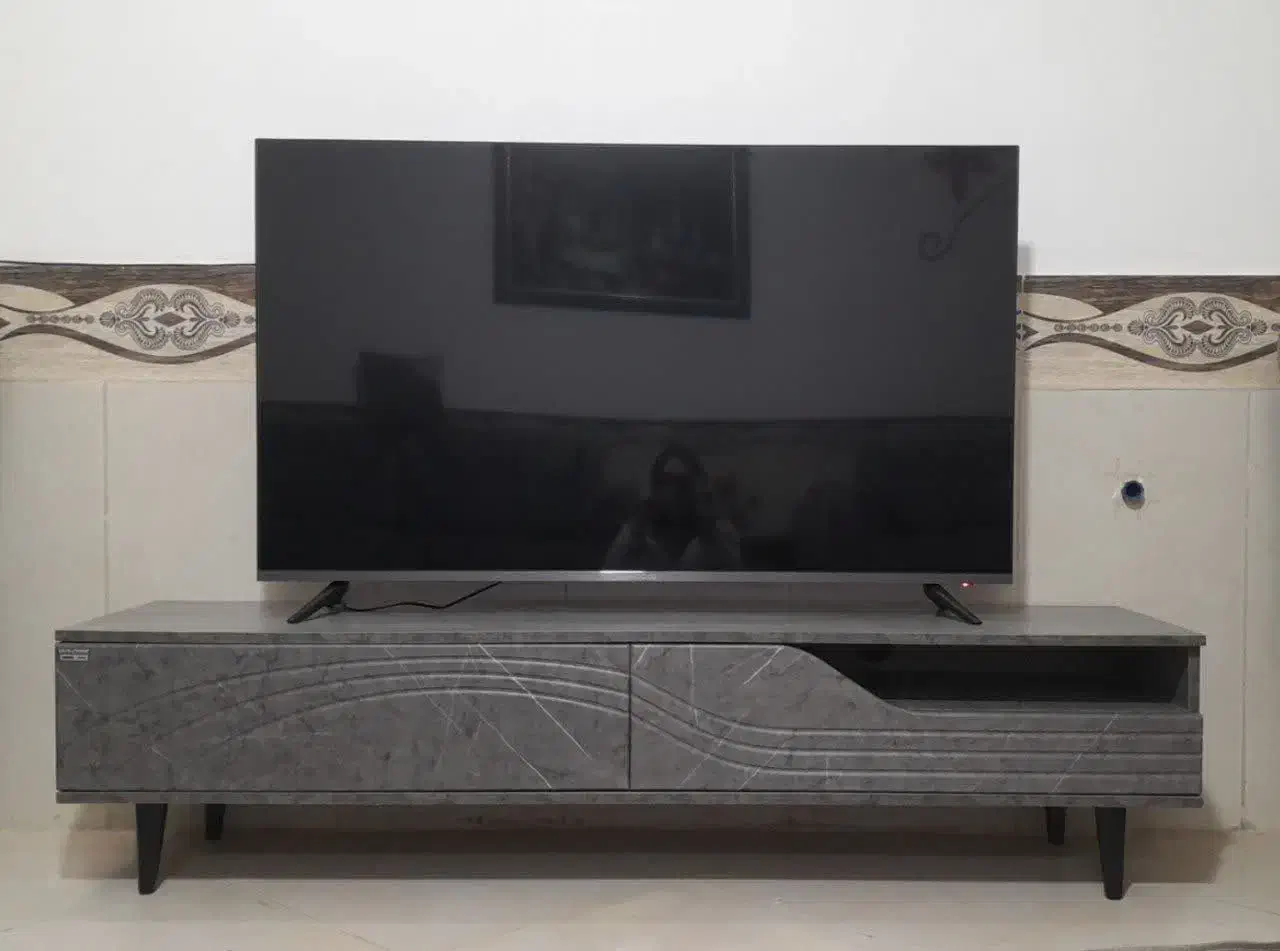 تلوزیون ۵۵ اینچ دوو با میز تلوزیون نونو|تلویزیون و پروژکتور|بیرجند, |دیوار