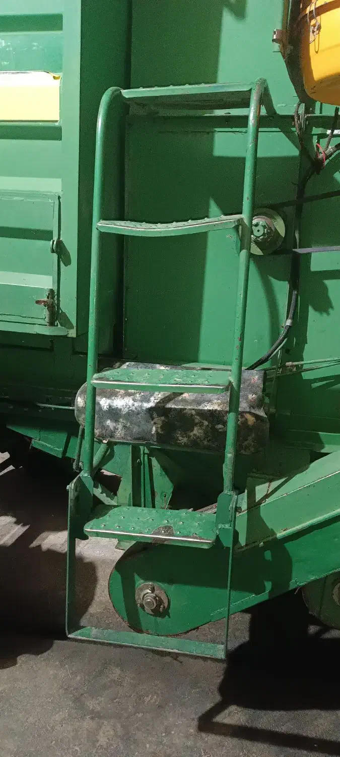 کمباین جاندیر برزیلی|خودرو سنگین|مرودشت, تخت جمشید|دیوار