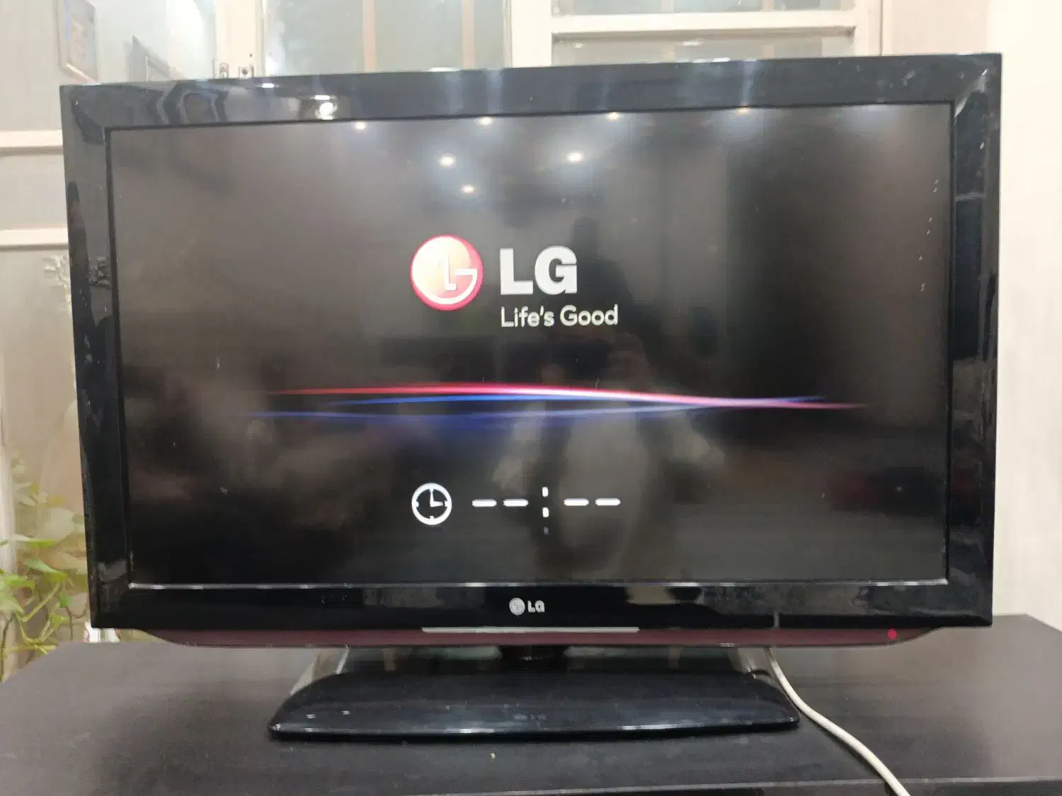 تلویزیون لجی 40اینچ|تلویزیون و پروژکتور|شیراز, دباغ خانه|دیوار