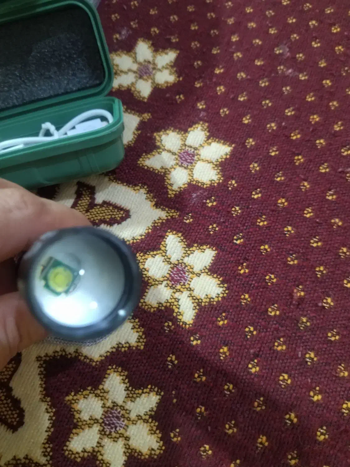 چراغ قوه پلیسی ،ال ای دی داره، قابل شارژ هست|کوهنوردی و کمپینگ|اهواز, بهارستان|دیوار