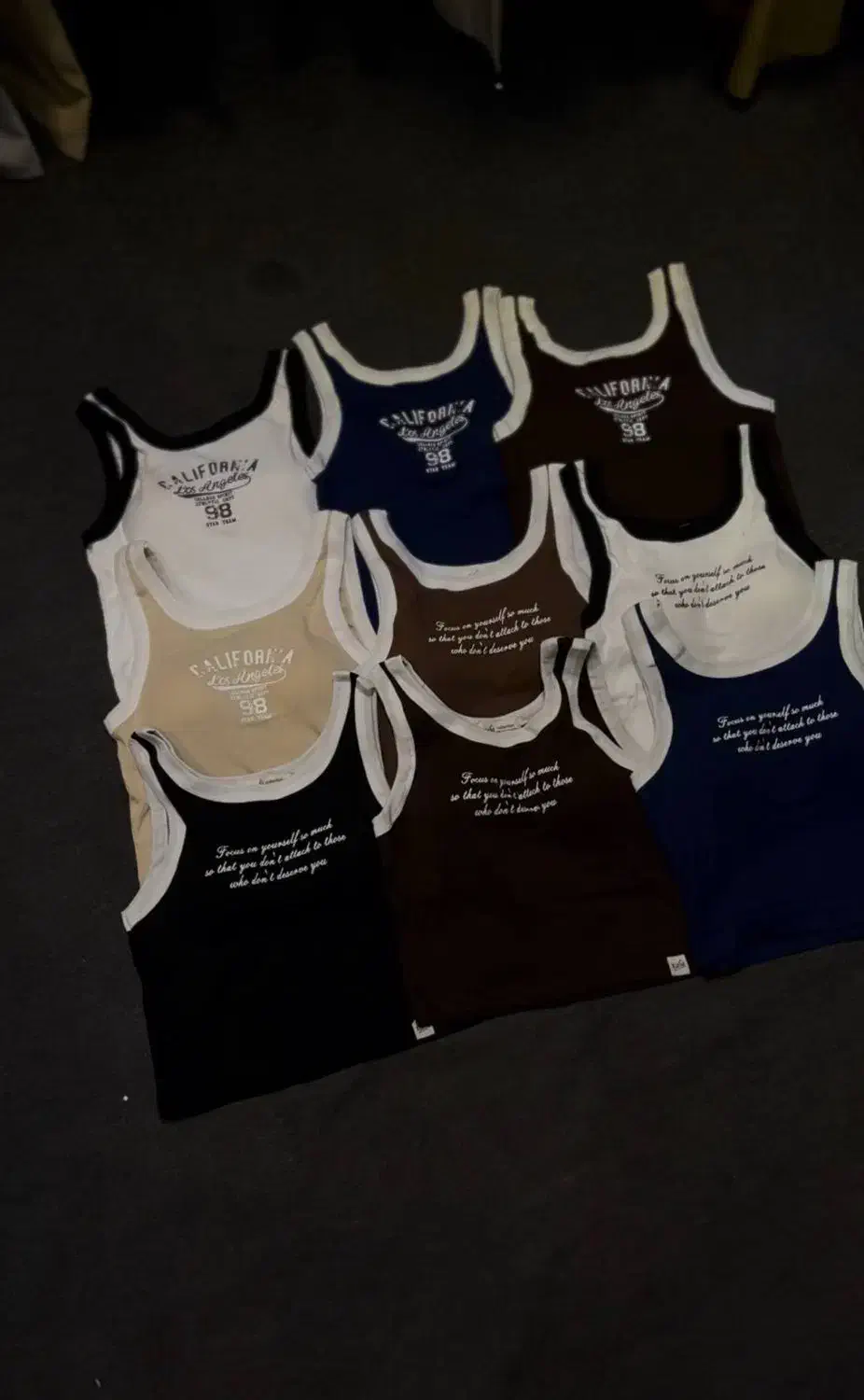 کراپ کاپدار|لباس|کاشان, بازار کاشان|دیوار