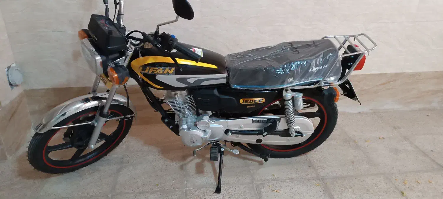 موتورهوندا۱۵۰لیفان ۱۴۰۴|موتورسیکلت|بوئین زهرا, |دیوار