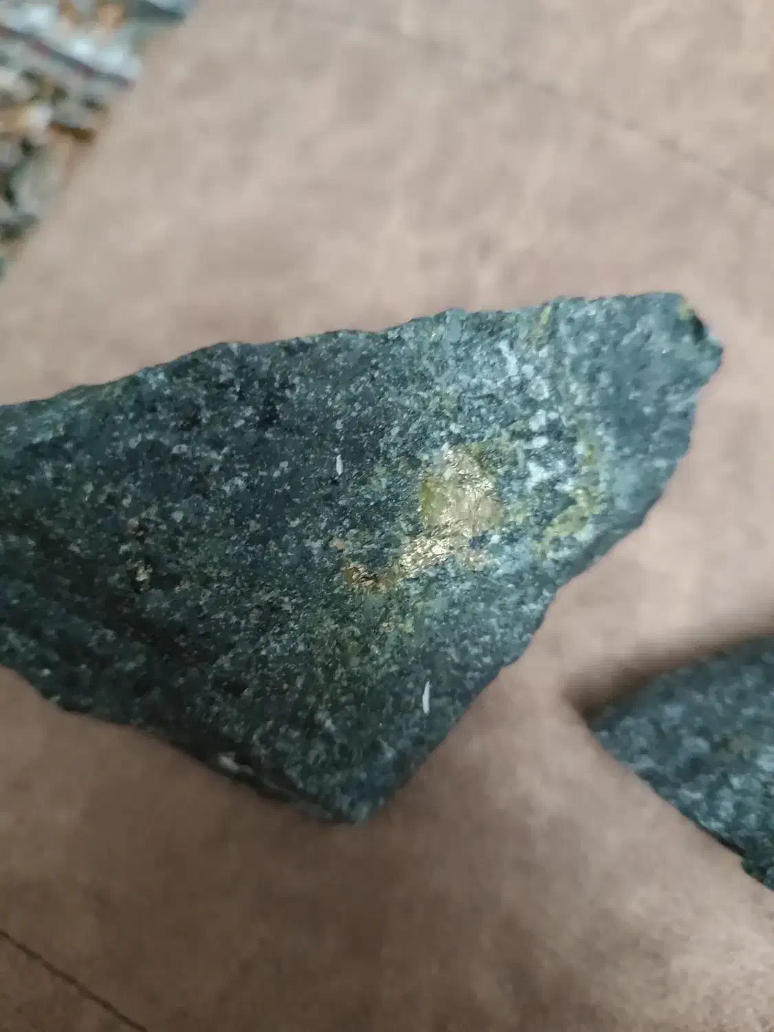 سنگ طلا|کلکسیون اشیاء عتیقه|سیاهکل, |دیوار