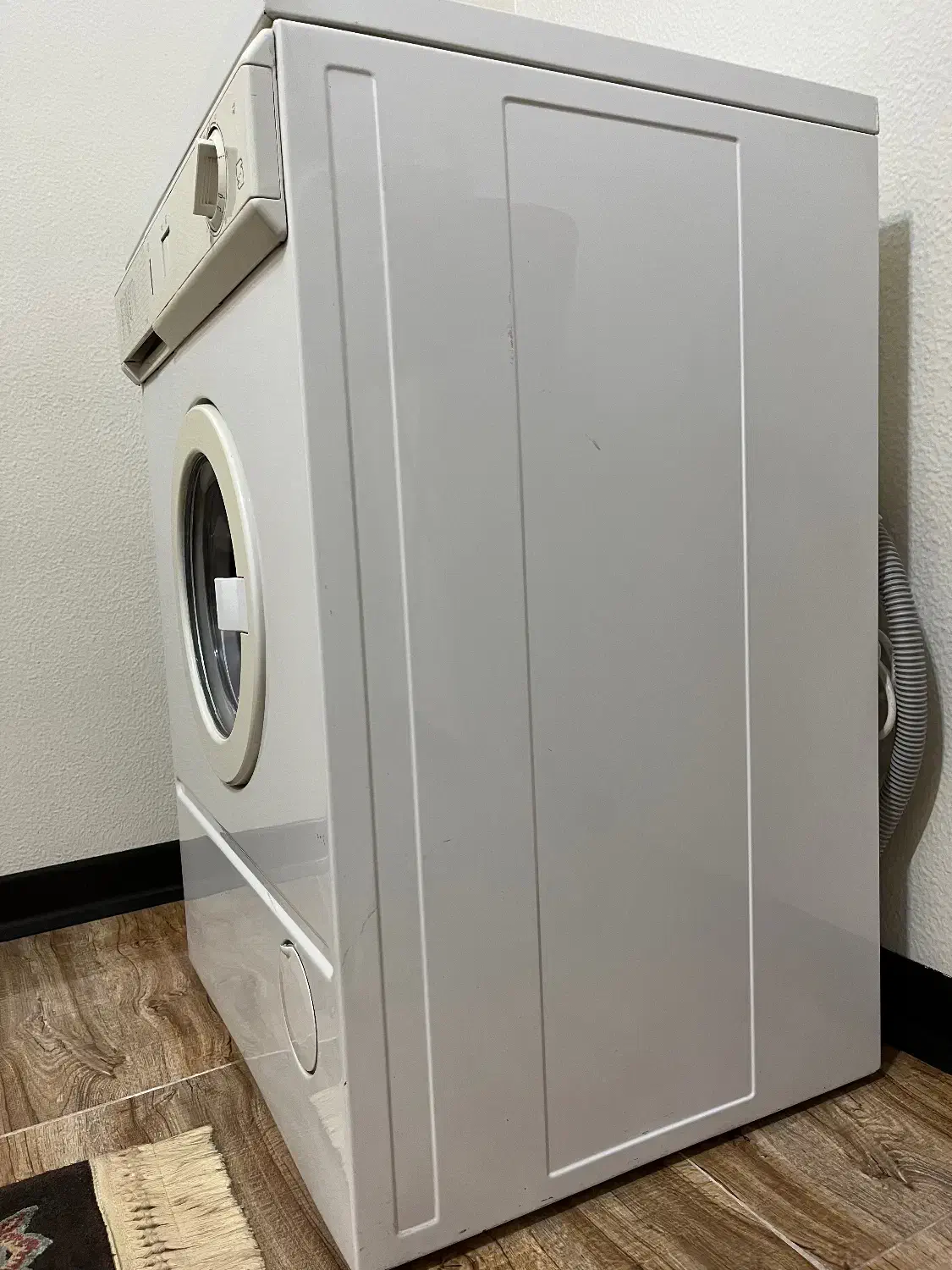 ماشین لباسشویی خشک کن|ماشین لباسشویی و خشککن لباس|شاهینشهر, فدک|دیوار