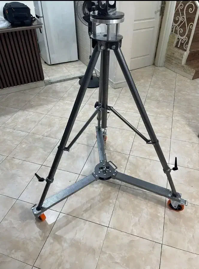 کرین طرح سکسد ۴ و نیم و ۶ متری|دوربین عکاسی و فیلمبرداری|کرمانشاه, |دیوار