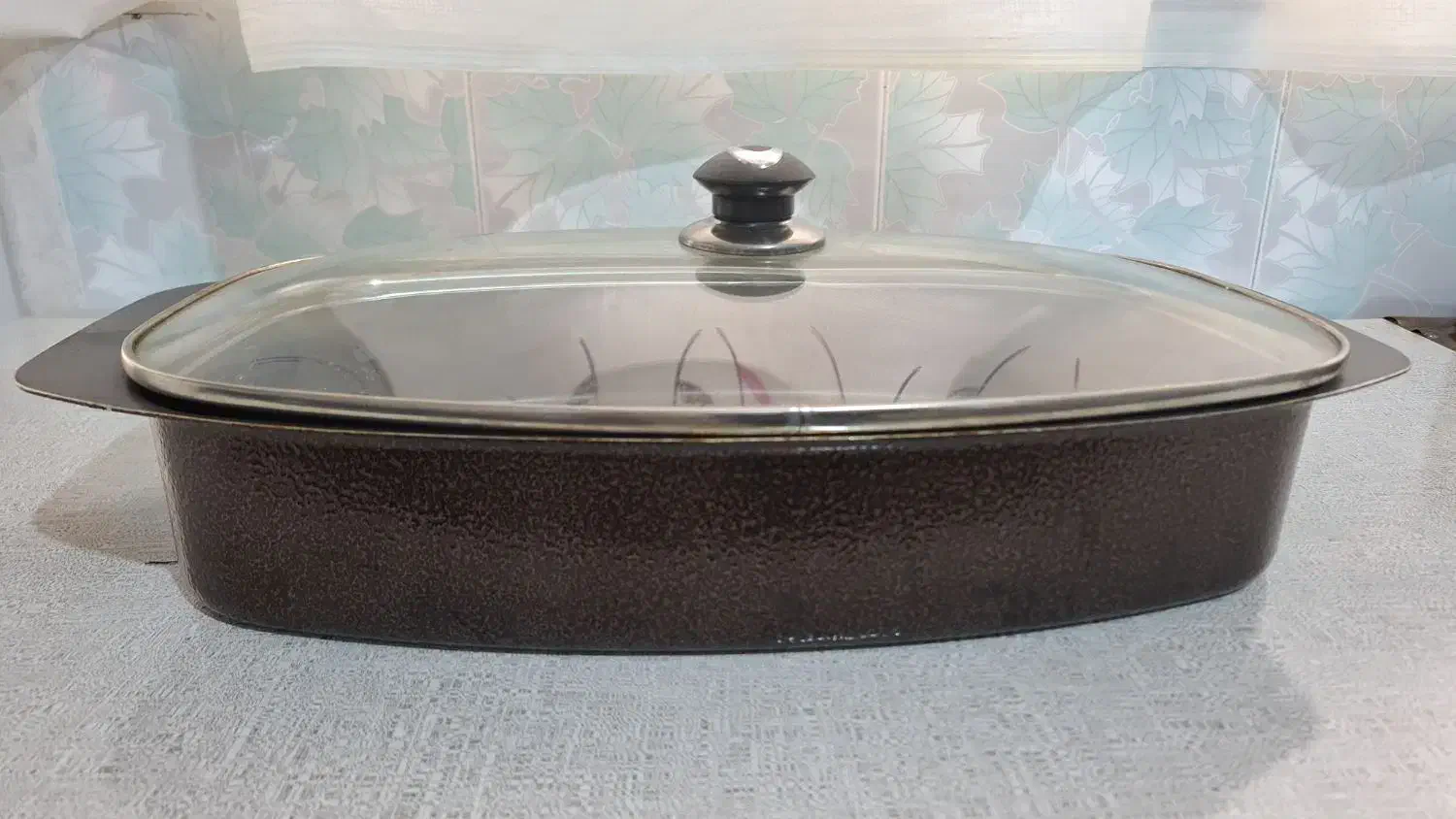 ماهی تابه|ظروف پختوپز|ساوه, |دیوار