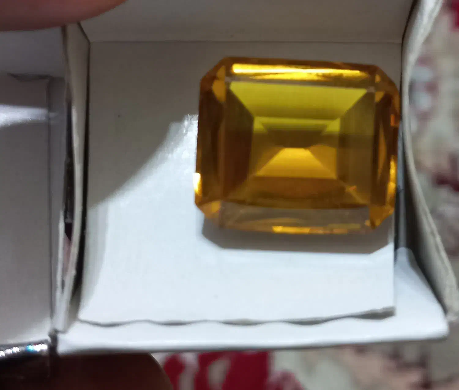 سنگ توپاز اصل زرد رنگ|کلکسیون اشیاء عتیقه|کرمانشاه, |دیوار