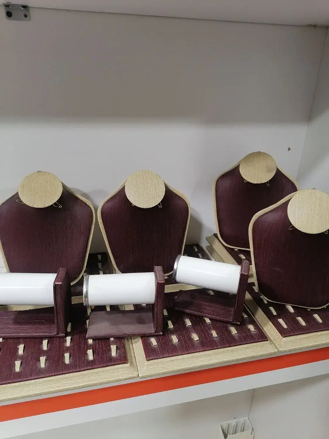 مانکن چرمی، دیس انگشنر|بدلیجات|یزد, |دیوار