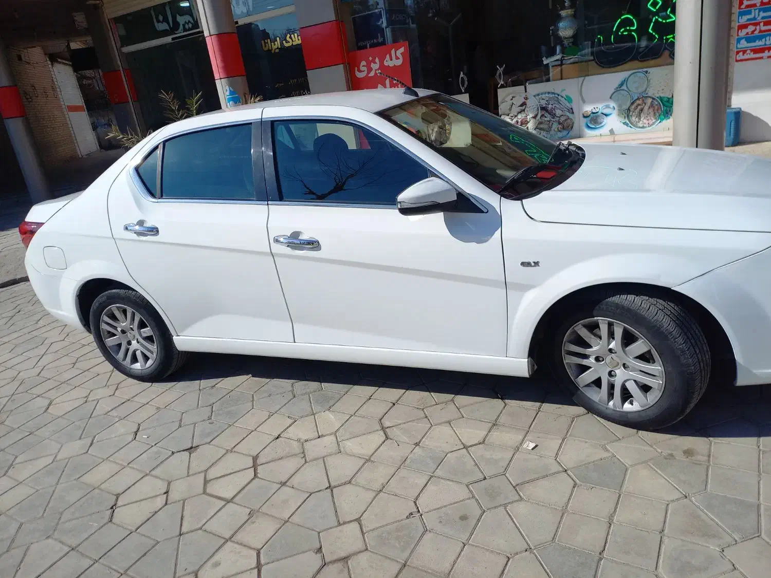 دنا پلاس تیپ ۲|خودرو سواری و وانت|شاهین‌شهر, شهرک گلدیس|دیوار