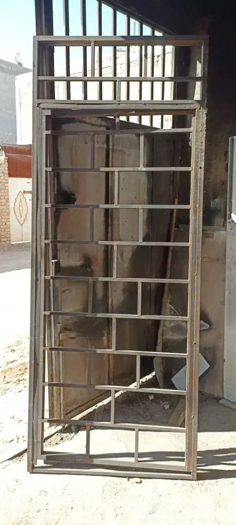 درب آهنی به ابعاد ۲۵۰×۹۸|مصالح و تجهیزات ساختمان|شیراز, کیان آباد|دیوار