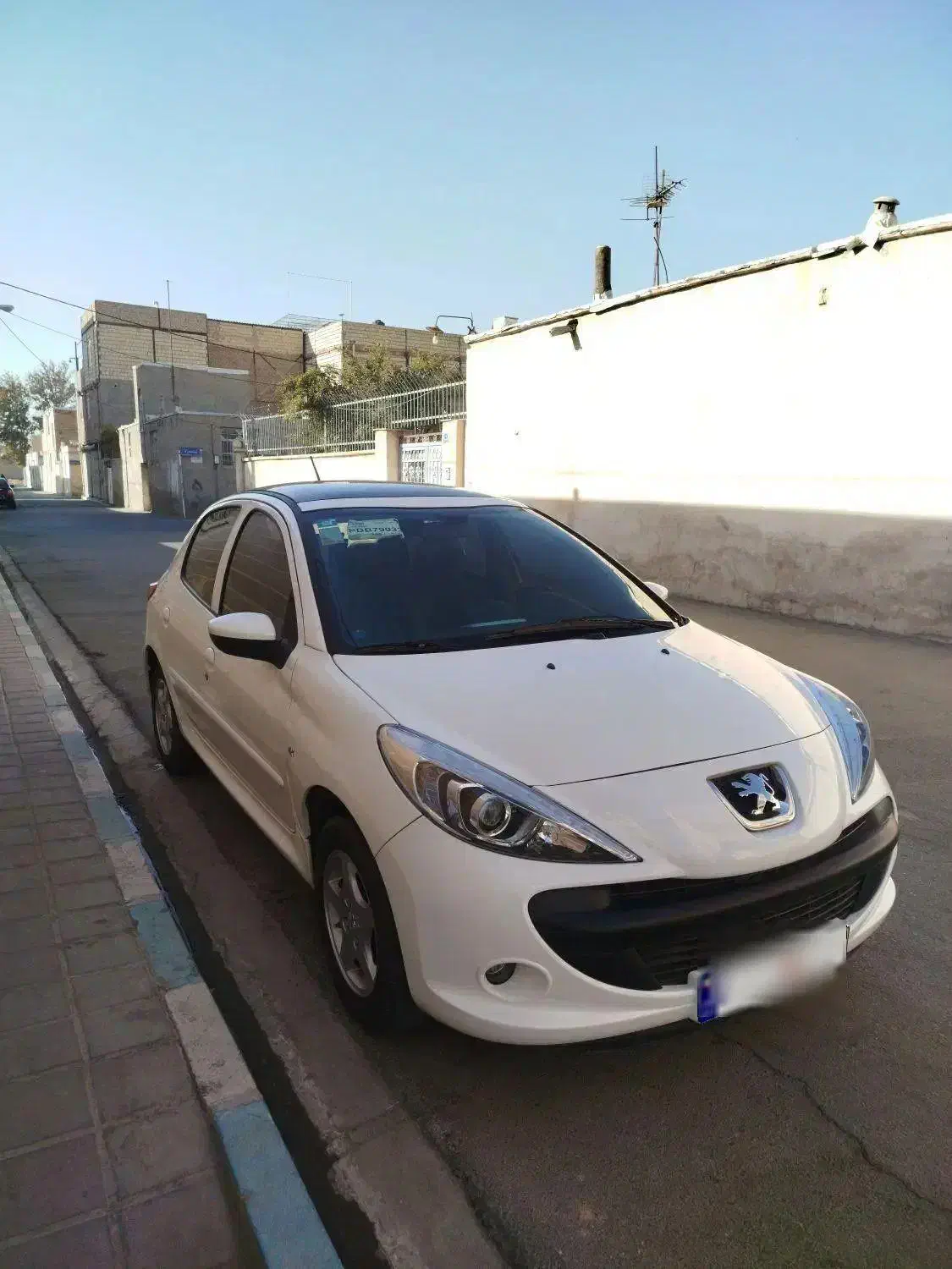 207 مدل 1402 پانا ارتقاء یافته بی رنگ رینگ|خودرو سواری و وانت|صفادشت, |دیوار