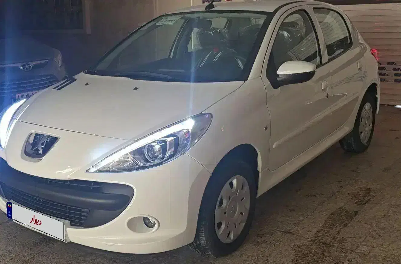 پژو207 تیپ 5 سفیدصفر 1402|خودرو سواری و وانت|شیراز, عفیفآباد|دیوار