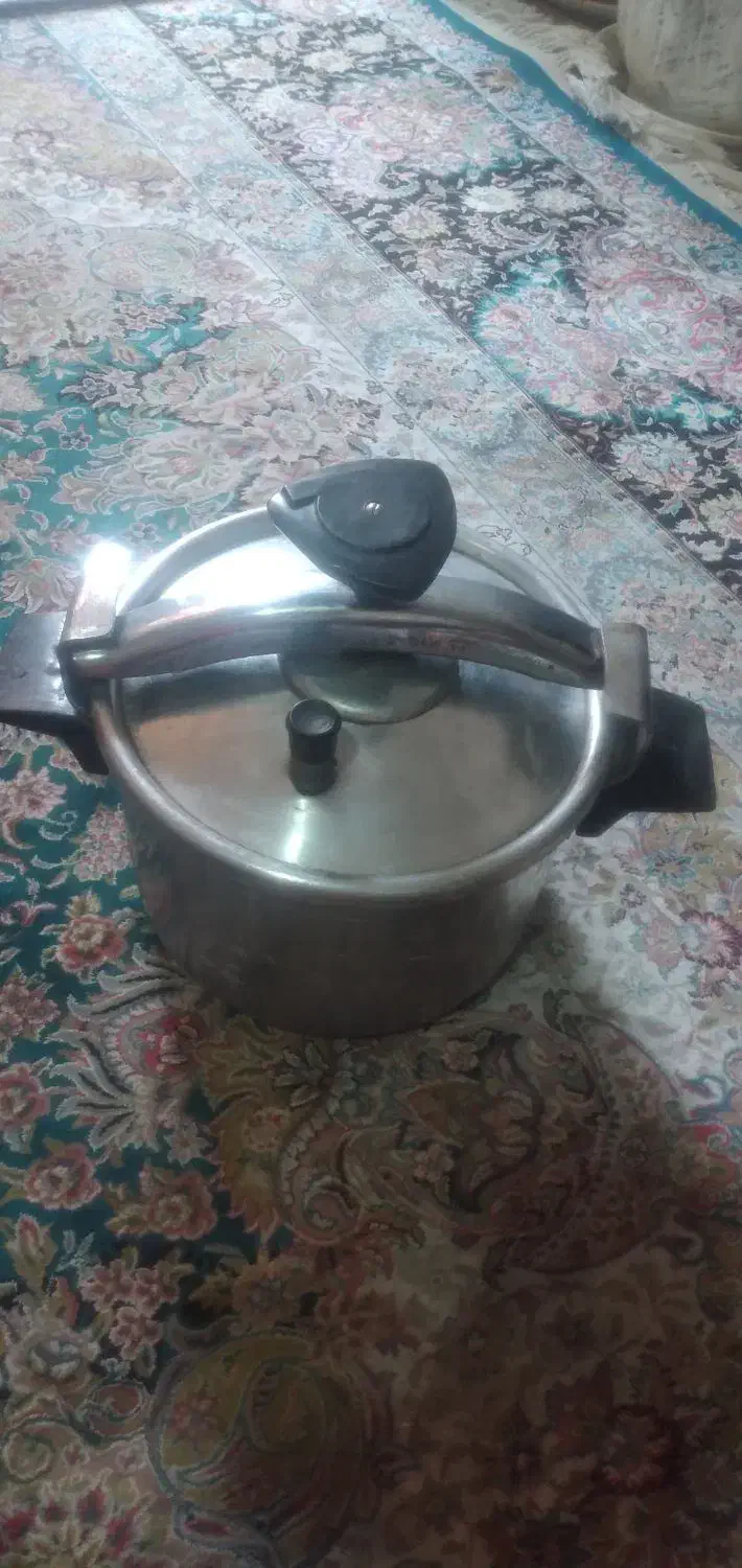 زود پز|ظروف پخت‌وپز|شیراز, شهرک مهرگان|دیوار