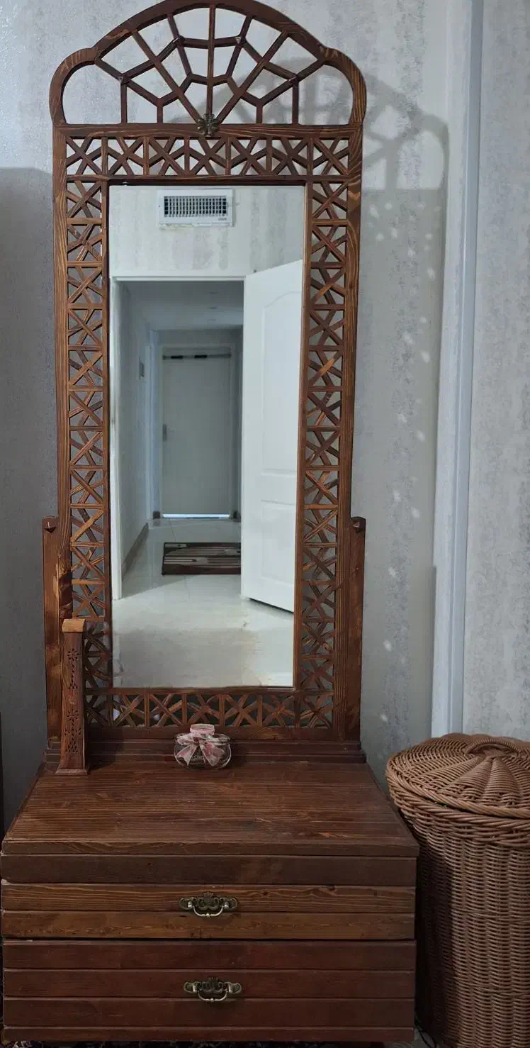 آینه سنتی|آینه|همدان, |دیوار