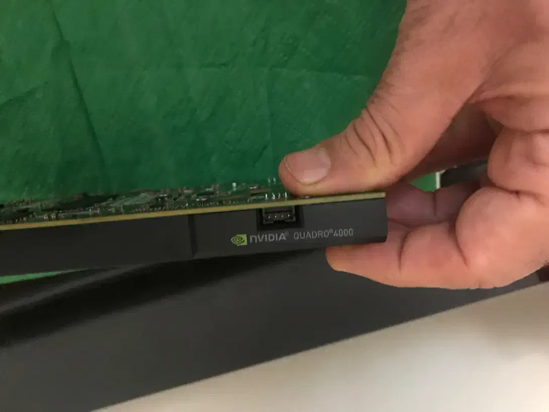 Quadro4000|قطعات و لوازم جانبی رایانه|اصفهان, آبشار|دیوار