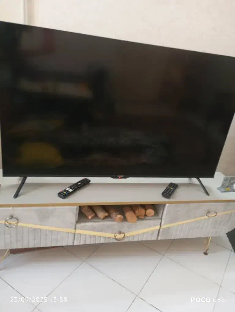 ال ای دی ایکس ویژن ۵۰ اینچ هوشمند|تلویزیون و پروژکتور|تهران, سعادت‌آباد|دیوار