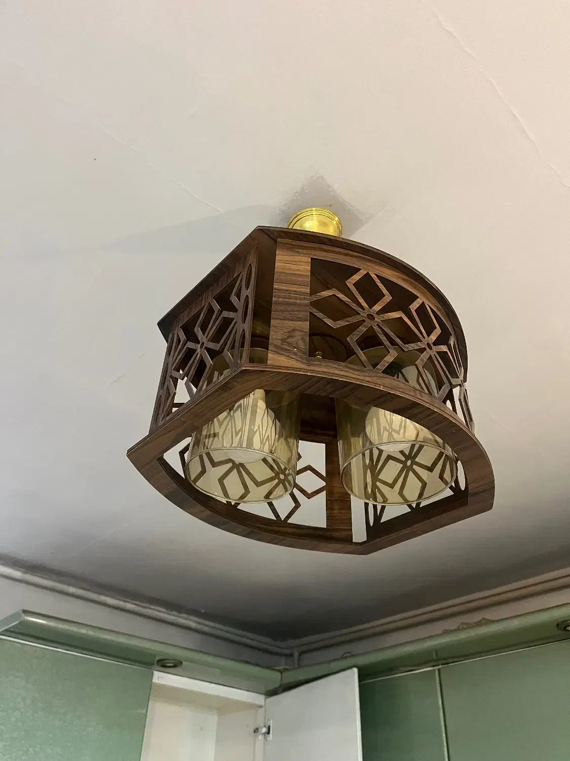 لوستر چوبی|لوستر و چراغ آویز|مشهد, شهرک لشکر (شهرک غرب)|دیوار