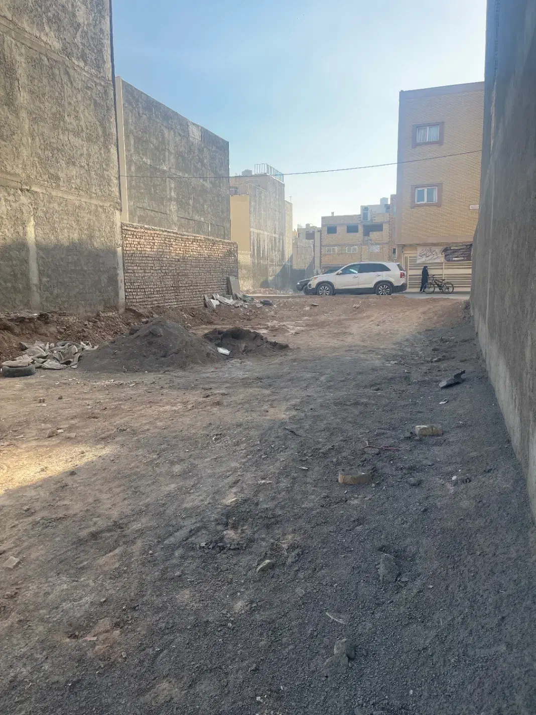 زمین شمالی ۲۳۰ متر در شهرک سیمرغ|فروش زمین و ملک کلنگی|برخوار, |دیوار