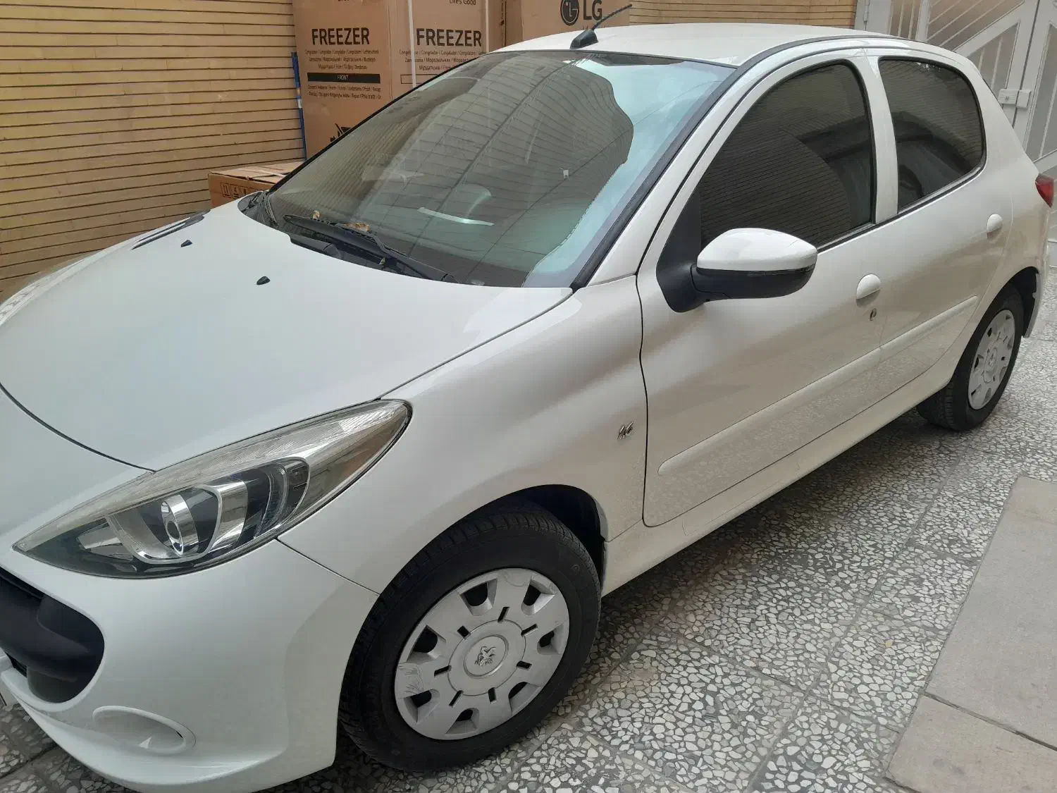 ۲۰۷ سقف فلز در حد صفر|خودرو سواری و وانت|اصفهان, پوریای ولی|دیوار