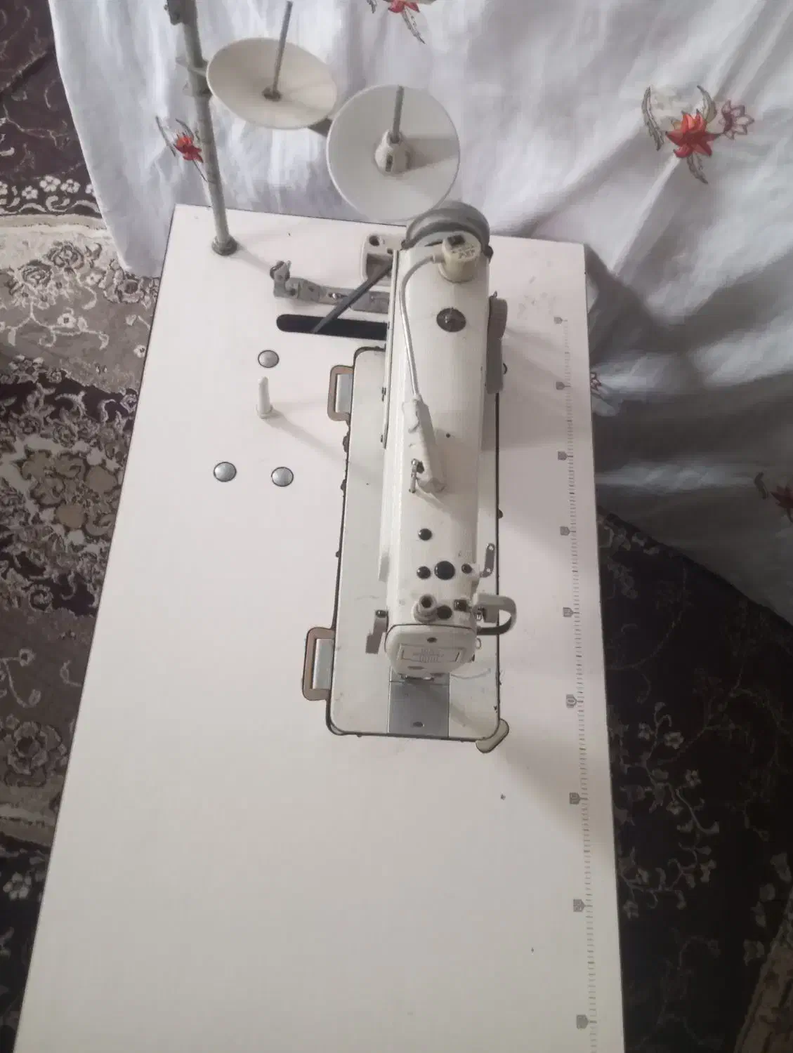 چرخ خیاطی|چرخ خیاطی و ریسندگی|سیلوانه, |دیوار