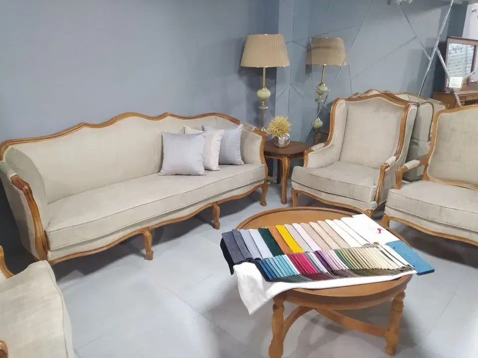 مبل ۷نفره ی فرانسوی بدون میز عسلی|مبلمان خانگی و میز عسلی|مشکین‌دشت, |دیوار