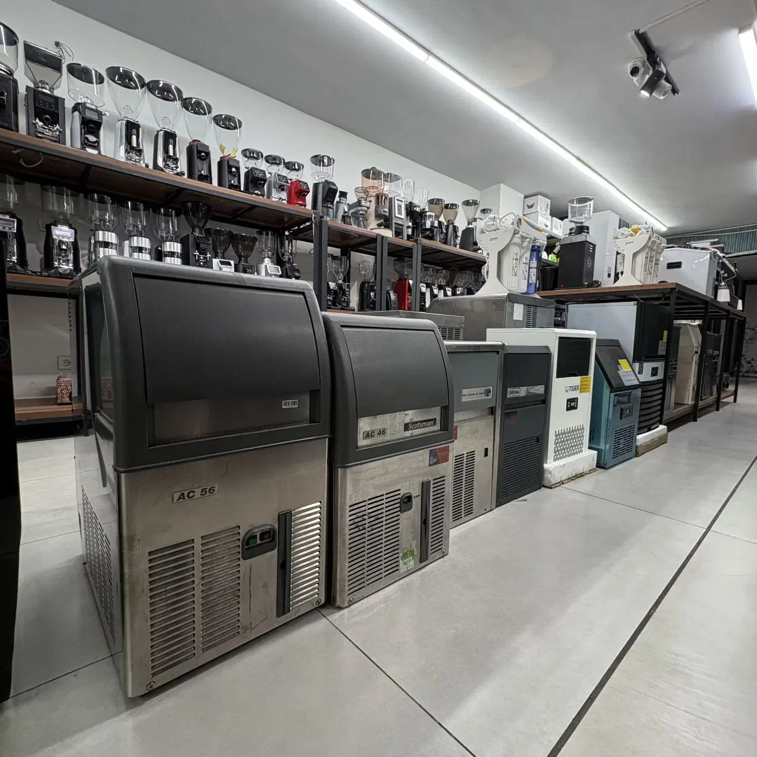 یخساز صنعتی ایتالیایی و چینی کارکرده و آکبند|کافیشاپ و رستوران|تهران, سازمان آب|دیوار