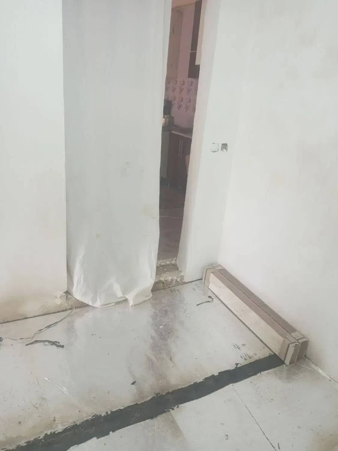 سیمان کار  گچ کار بنایی سفت کاری نقاشی ساختمان|خدمات پیشه و مهارت|تاکستان, |دیوار