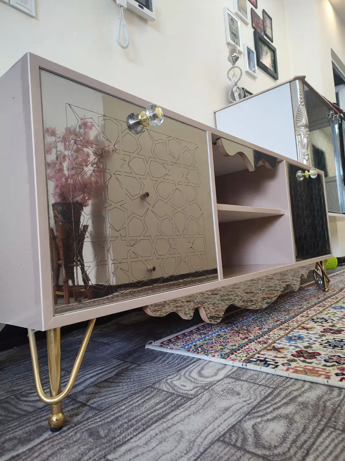 میز تلویزیون|میز تلویزیون|شاهین‌شهر, فدک|دیوار